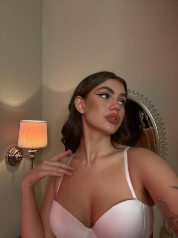 Лариса Горячая Брюнетка фото 3